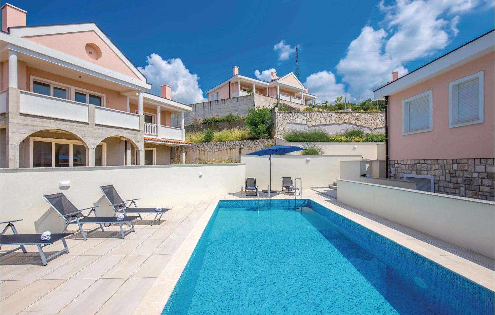 Cozy Apartment In Crikvenica With House Sea View Exteriér fotografie