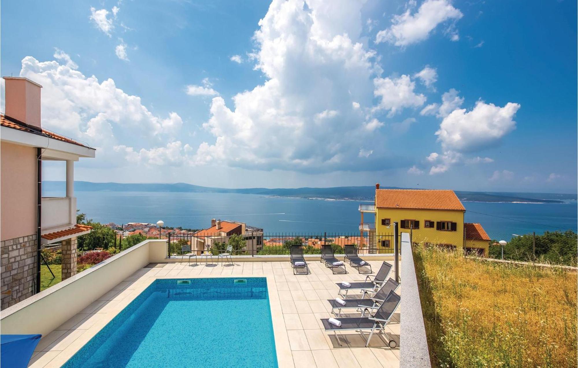 Cozy Apartment In Crikvenica With House Sea View Exteriér fotografie