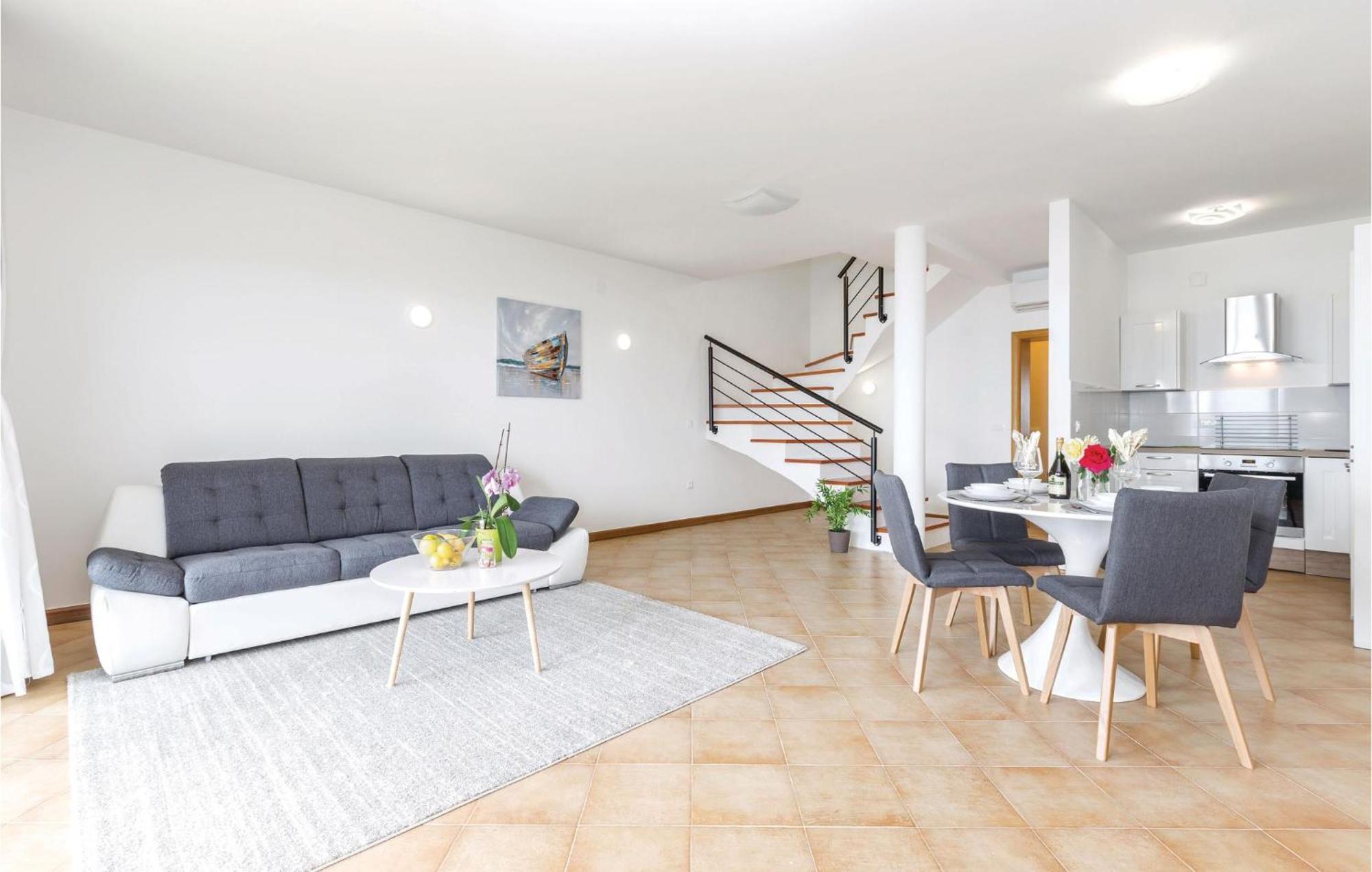 Cozy Apartment In Crikvenica With House Sea View Exteriér fotografie