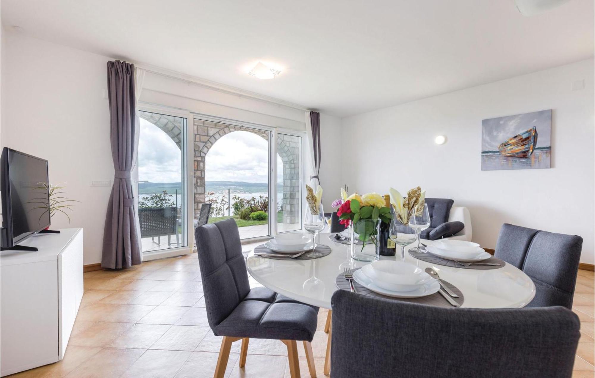 Cozy Apartment In Crikvenica With House Sea View Exteriér fotografie