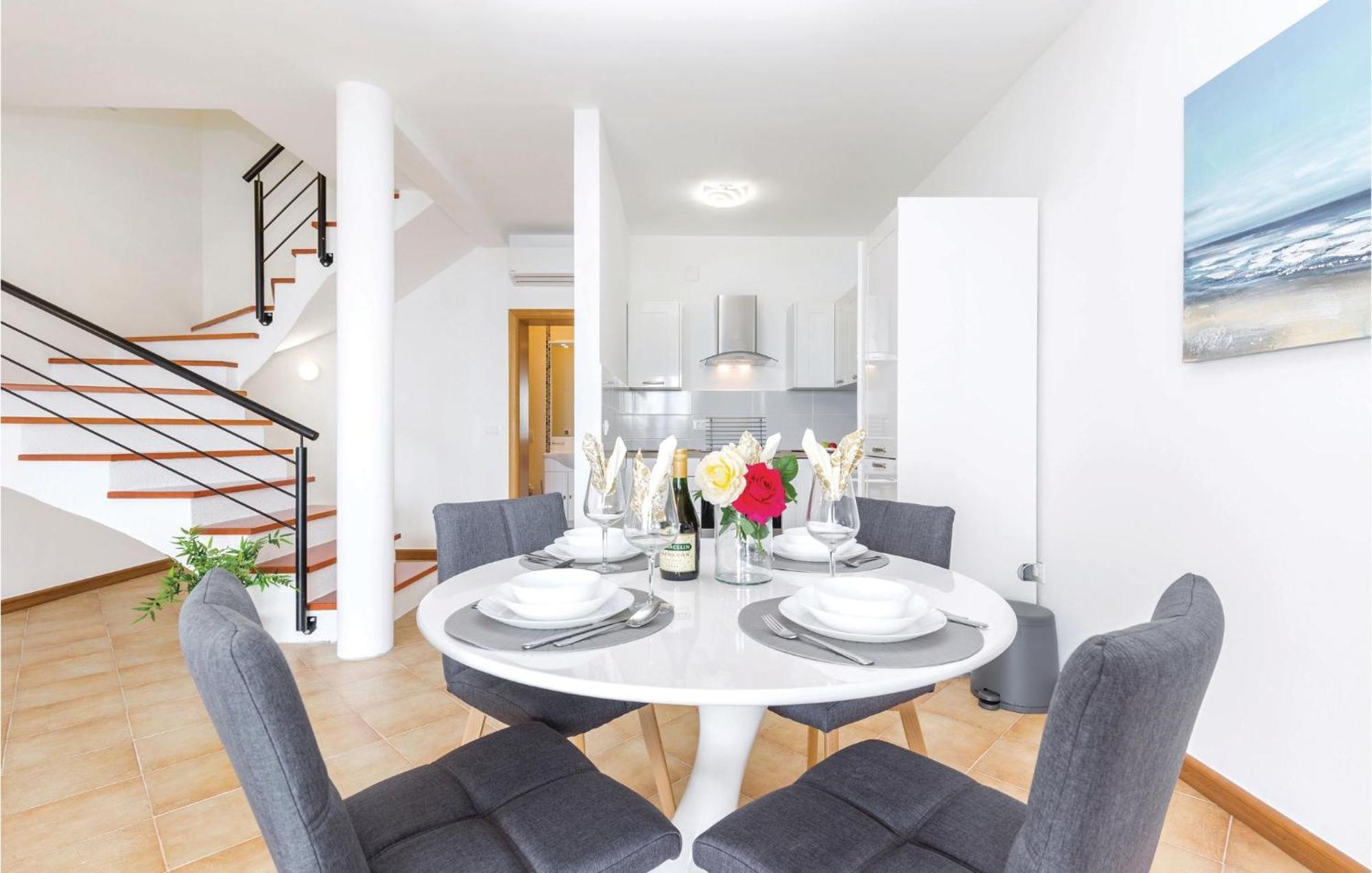 Cozy Apartment In Crikvenica With House Sea View Exteriér fotografie